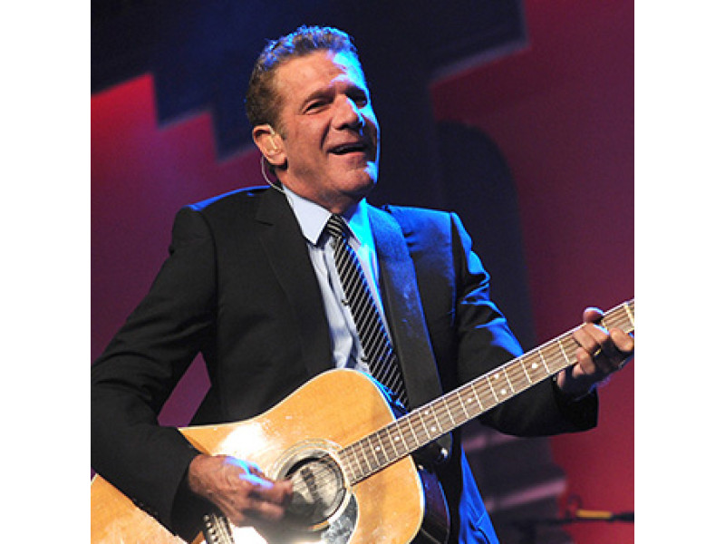 Died the founder of the  Eagles Glenn Frey