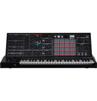 Аналоговый синтезатор Arturia MatrixBrute Noir Edition