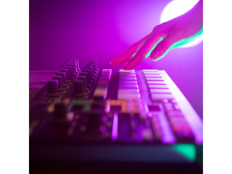 Комплект из 14 CV/Gate кабелей в подарок к Arturia BeatStep Pro