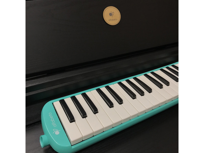 Alfabeto to present melodics and pianos