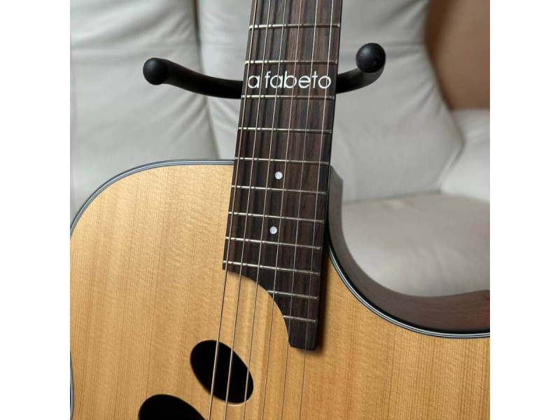 MyChooz has prepared a review of Alfabeto GammaEQ