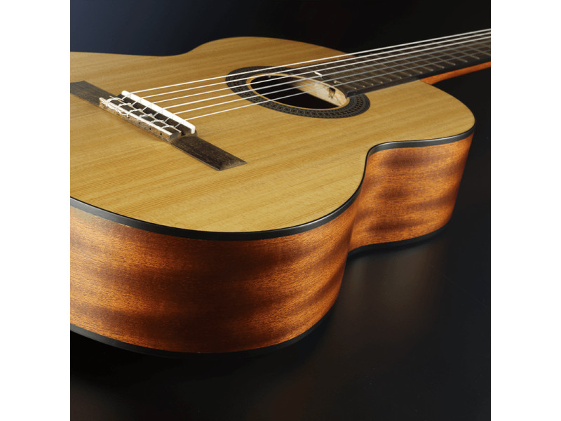 Spanish elegance: Santos Y Mayor GSM 7