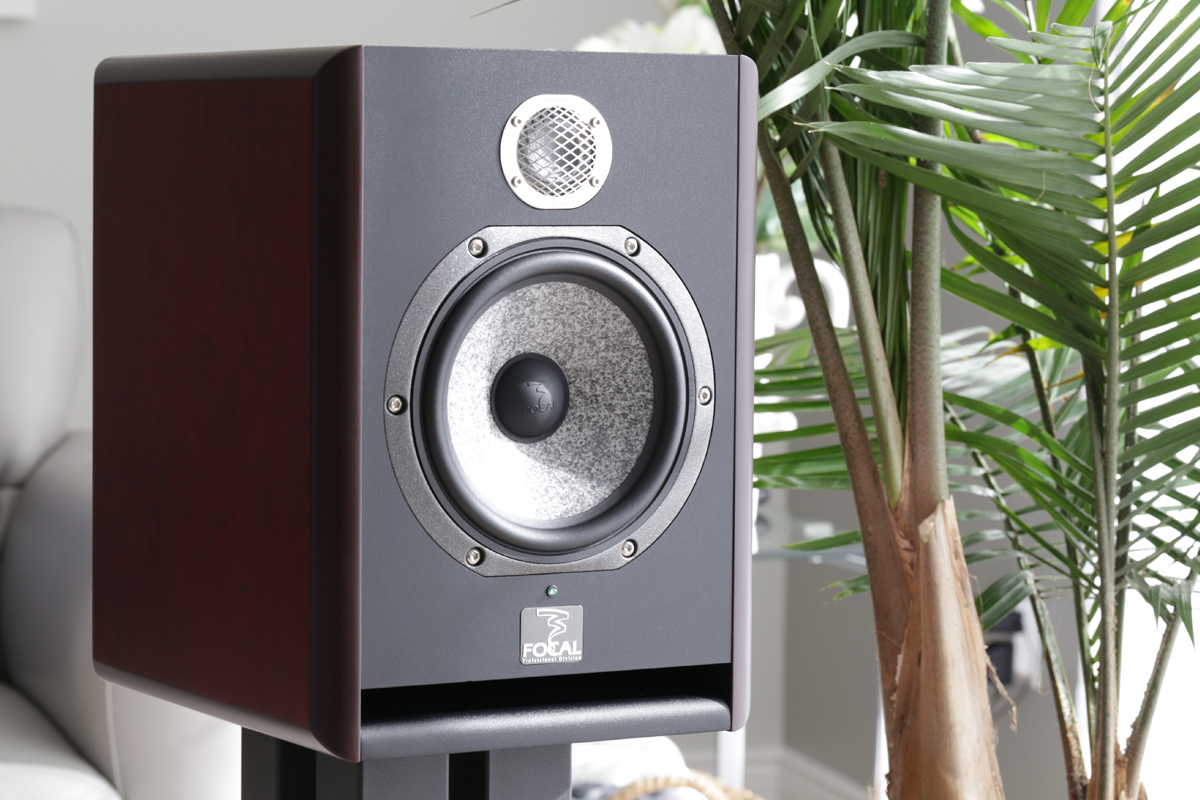 Активний студійний монітор ближнього поля Solo6 Be (with GRID)