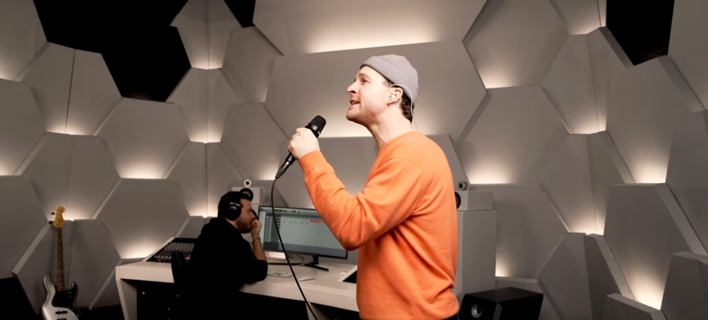 Представлен новый вокальный микрофон Lewitt MTP W950