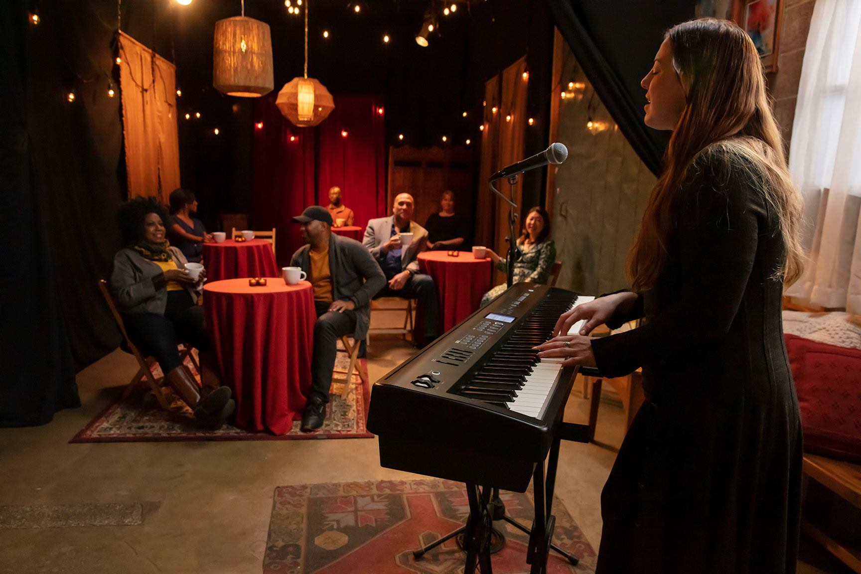 Цифровое пианино Roland FP-E50