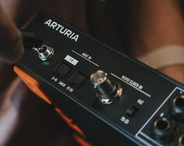 Розширте можливості підключення в студії за допомогою AudioFuse X8 IN та AudioFuse x8 OUT