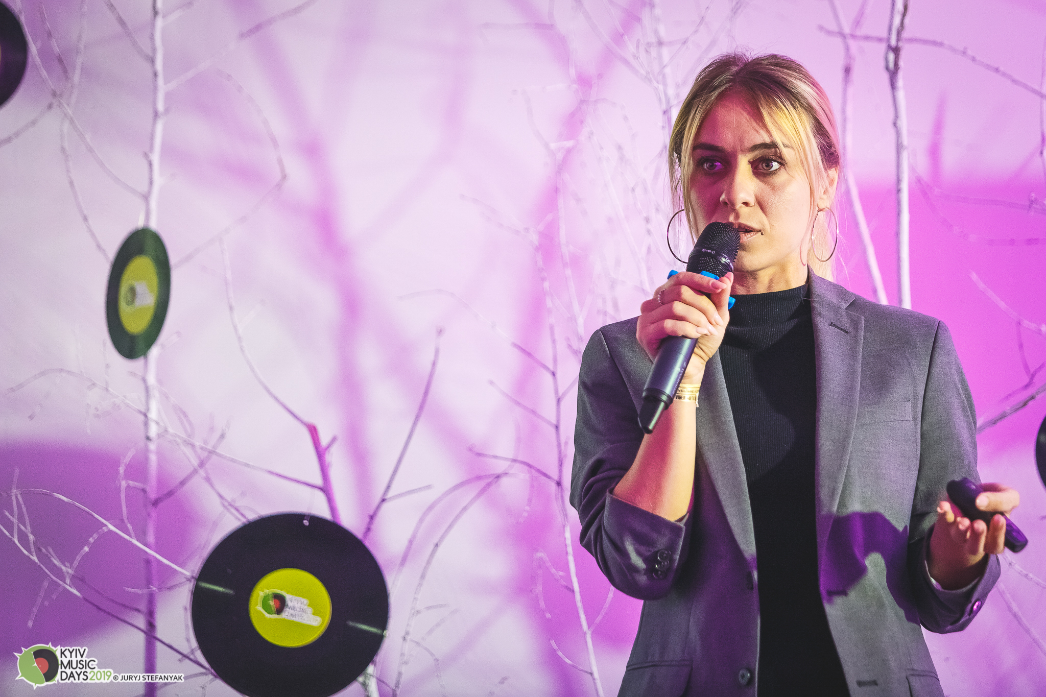 Анна Сутулина